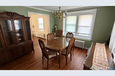 35 Faucett Street, Stamford, CT 06906 - Photo 9