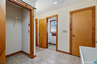 95 Parkway South, New London, CT 06320 - Photo 11