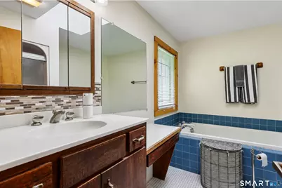 95 Parkway South, New London, CT 06320 - Photo 15