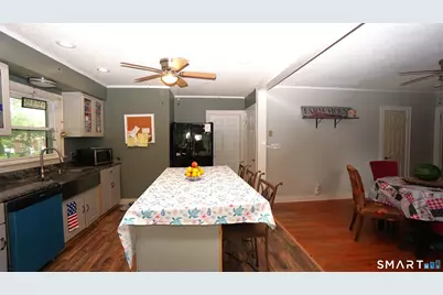 39 Grove Street, Wallingford, CT 06492 - Photo 9