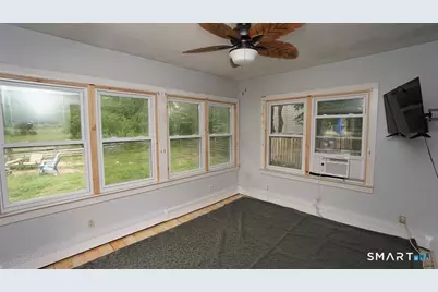 39 Grove Street, Wallingford, CT 06492 - Photo 7