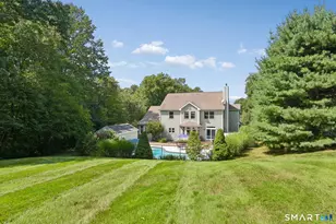 8 White Oak Ln, Waterford, CT 06375 - Photo 35