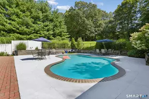 8 White Oak Ln, Waterford, CT 06375 - Photo 33
