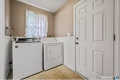 19 Sheffield Road, North Haven, CT 06473 - Photo 17