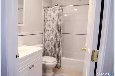 35 Sherwood Place, Fairfield, CT 06890 - Photo 11