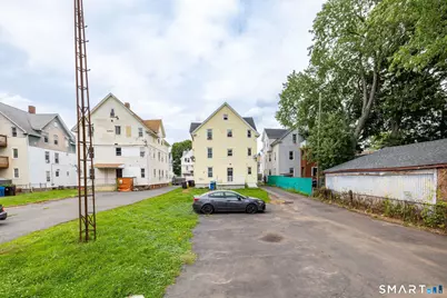 75 Roberts Street, New Britain, CT 06051 - Photo 25