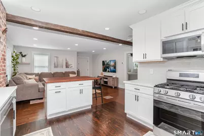14 Lincoln Avenue, Branford, CT 06405 - Photo 5