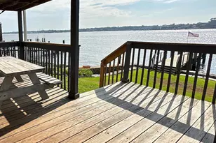 251 Thames St, Groton, CT 06340 - Photo 1