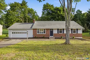 1124 Pamela Ln, Cheshire, CT 06410 - Photo 1