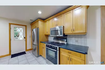 142 Indian Hill Trail, Glastonbury, CT 06033 - Photo 7