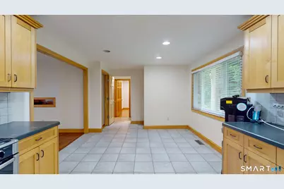 142 Indian Hill Trail, Glastonbury, CT 06033 - Photo 9
