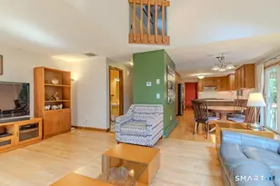 5 Pondview Dr, Cromwell, CT 06416 - Photo 5