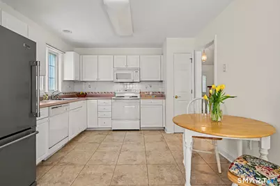 26 Village Court #26, Wilton, CT 06897 - Photo 15