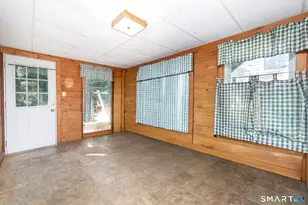 73 Circle Dr, Windsor Locks, CT 06096 - Photo 7
