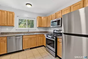 26 Larkspur Dr, Cromwell, CT 06416 - Photo 13