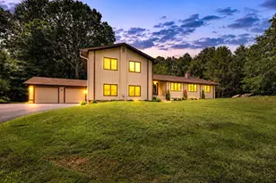 634 Aspen Ln, Orange, CT 06477 - Photo 1