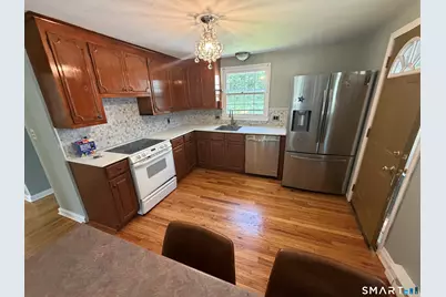 905 Plymouth Street, Windsor, CT 06095 - Photo 3
