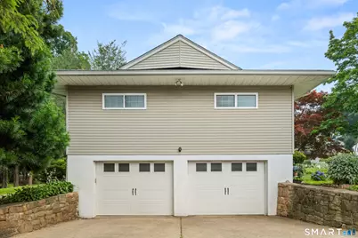 90 Meadowlawn Road, Stratford, CT 06614 - Photo 5