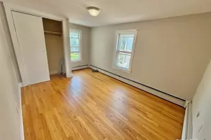 25 Center St, Milford, CT 06460 - Photo 7