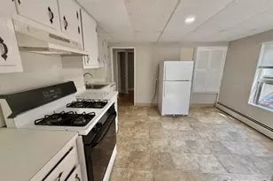 25 Center St, Milford, CT 06460 - Photo 5