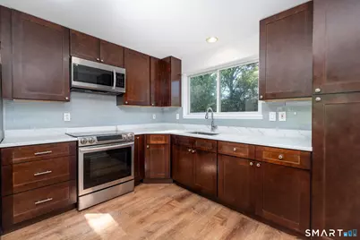 189 Worth Avenue, Hamden, CT 06518 - Photo 9