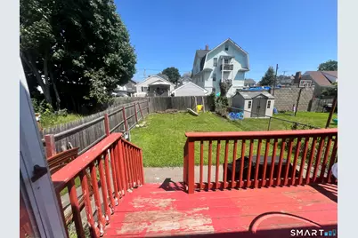448 East Avenue, Bridgeport, CT 06610 - Photo 19