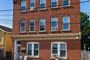 142 Portland St, Middletown, CT 06457 - Photo 1