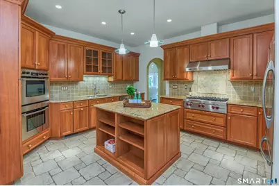 101 Carol Street, Danbury, CT 06810 - Photo 13