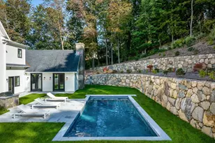 460 Middlesex Rd, Darien, CT 06820 - Photo 3
