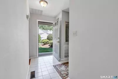30 Ivy Grove Court #30, Shelton, CT 06484 - Photo 3