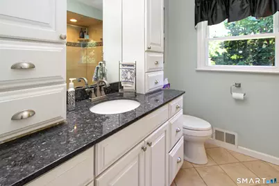 21 Twin Circle Drive, Trumbull, CT 06611 - Photo 15