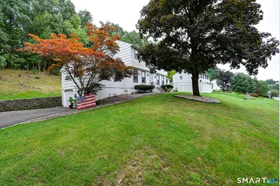 132 Woodfield Crossing, Rocky Hill, CT 06067 - Photo 3