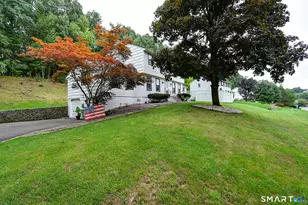 132 Woodfield Crossing, Rocky Hill, CT 06067 - Photo 3