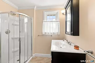24 Ridgeway St, Newington, CT 06111 - Photo 27