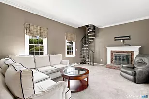 24 Ridgeway St, Newington, CT 06111 - Photo 13