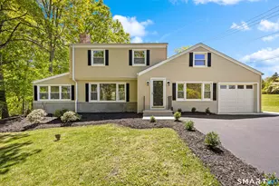 1044 Dunbar Hill Rd, Hamden, CT 06514 - Photo 1