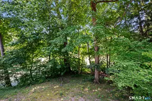 65 Brentwood Dr, Wallingford, CT 06492 - Photo 29