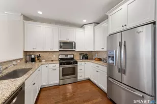 714 Center Meadow Ln, Danbury, CT 06810 - Photo 5