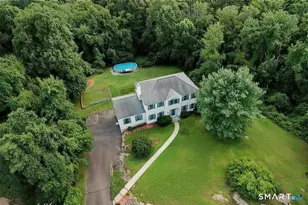 52 Tram Dr, Oxford, CT 06478 - Photo 3