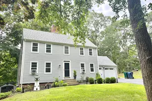 2 Oakridge Dr, Old Lyme, CT 06371 - Photo 1