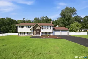 22 Geraldine Dr, Ellington, CT 06029 - Photo 1