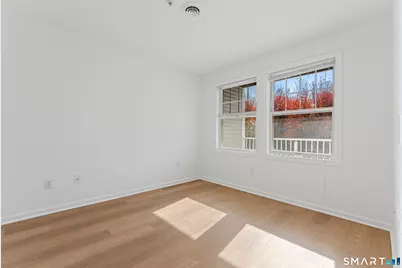 468 Main Street #204, East Lyme, CT 06357 - Photo 9