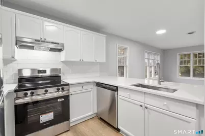 468 Main Street #204, East Lyme, CT 06357 - Photo 7