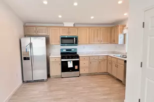 22 Loring Ct Ct, Wallingford, CT 06492 - Photo 3