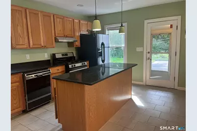 18 Summit Street, Derby, CT 06418 - Photo 3