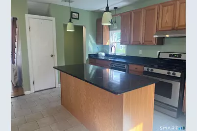 18 Summit Street, Derby, CT 06418 - Photo 5