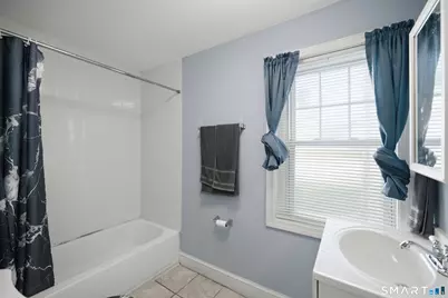 7 North Beacon Street, Waterbury, CT 06704 - Photo 11