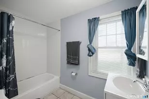7 N Beacon St, Waterbury, CT 06704 - Photo 11