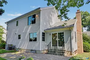 52 Oak Ridge Ln, Milford, CT 06461 - Photo 3