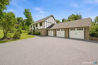 37 Tunnel Road, Newtown, CT 06470 - Photo 3